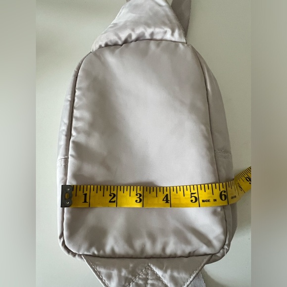 Reebok Crossbody Travel Bag - Picture 8 of 11